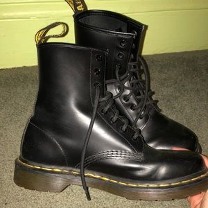 Dr Martens Classic Boots